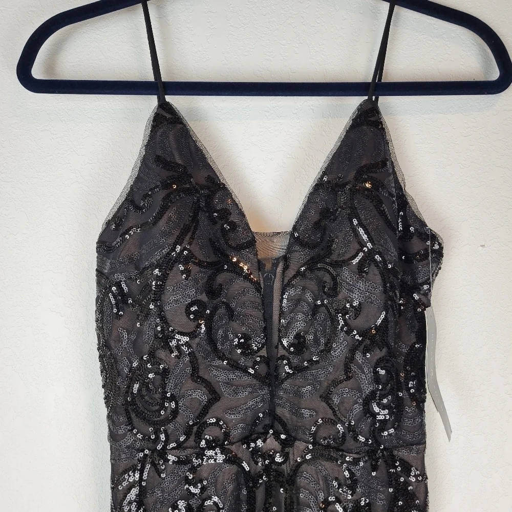 NWT Betsy & Adam Embellished Illusion-Inset Gown in Black Tan Size 2 - Picture 6 of 16